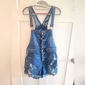 No Boundaries Distressed Denim Short Overalls – XL (15-17) Repreve Recycled Fabr